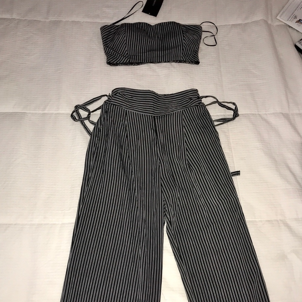 Fashion nova stripe set